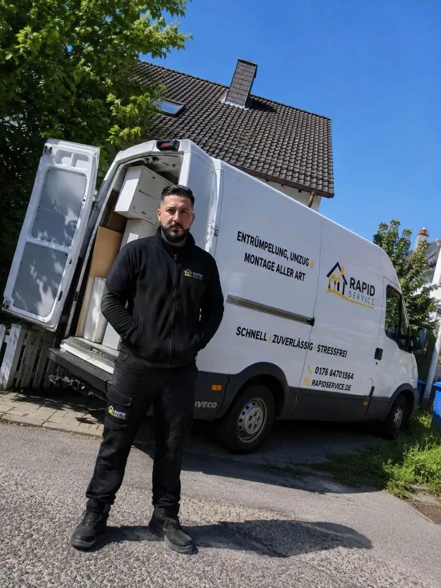 Rapid Service Einsatzfahrzeug vor Ort in Hofheim